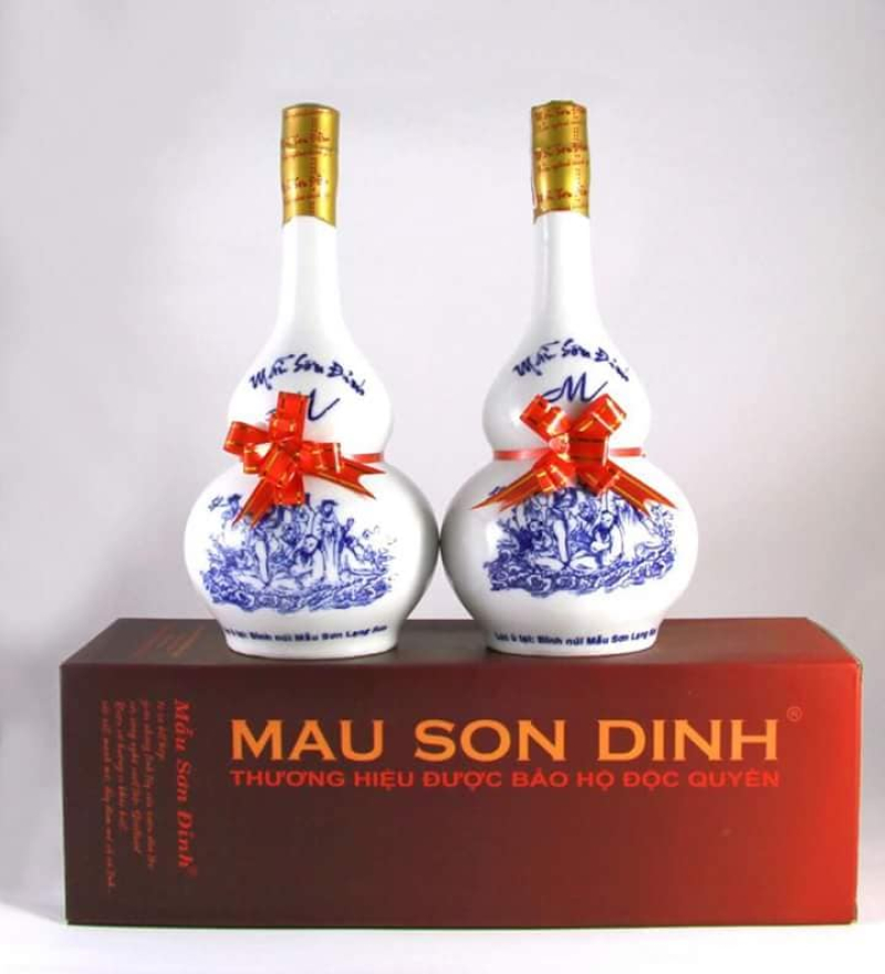 Rượu mẫu sơn Đỉnh - 180k/chai